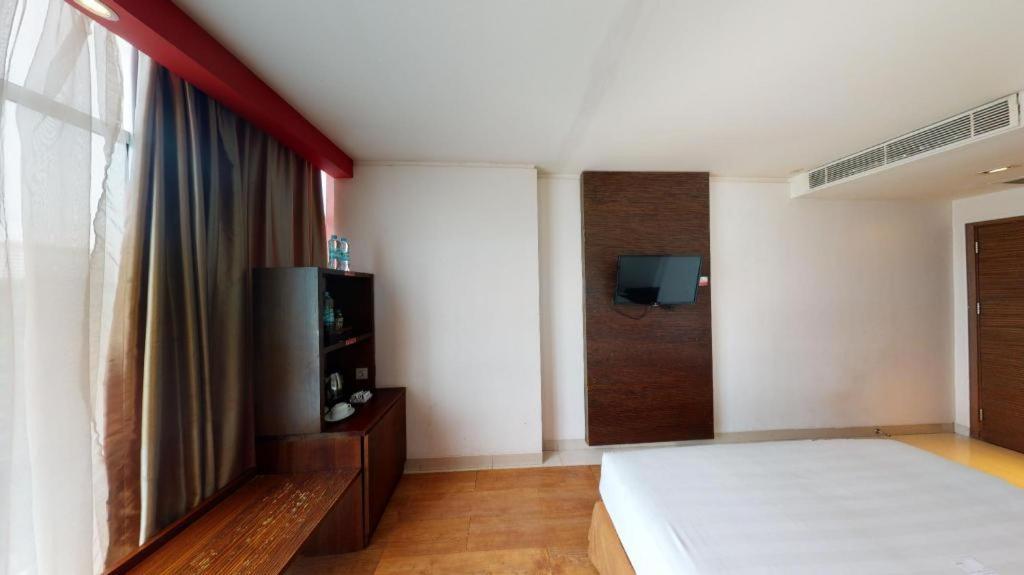 Redstar Hotel Giacarta Esterno foto